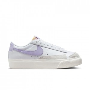 Nike W BLAZER LOW...